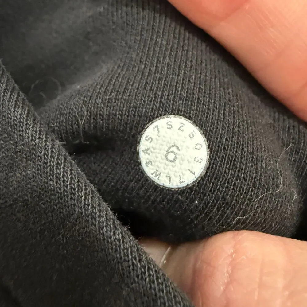 Lululemon Warm Down Hoodie Loose Fit Black Size 6 Athleisure Activewear Yoga